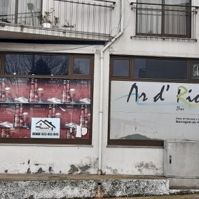 Loja comercial para venda / Moimenta da Beira