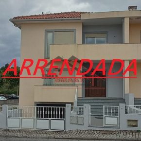 Moradia V5 / ARRENDADA / Moimenta da Beira