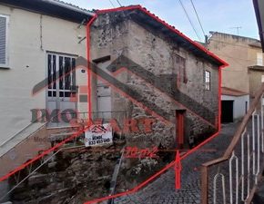 Moradia para reconstrução / Leomil / Moimenta da Beira